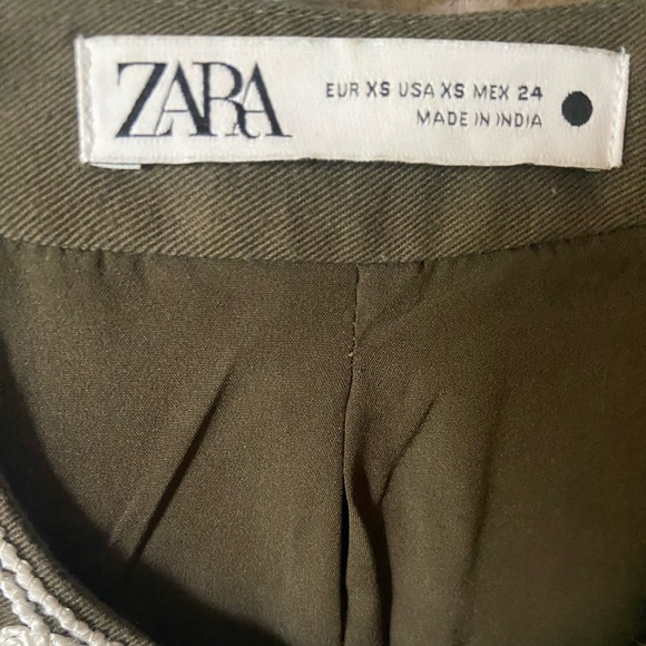 Zara Patterned Vest - Picture 2 of 2